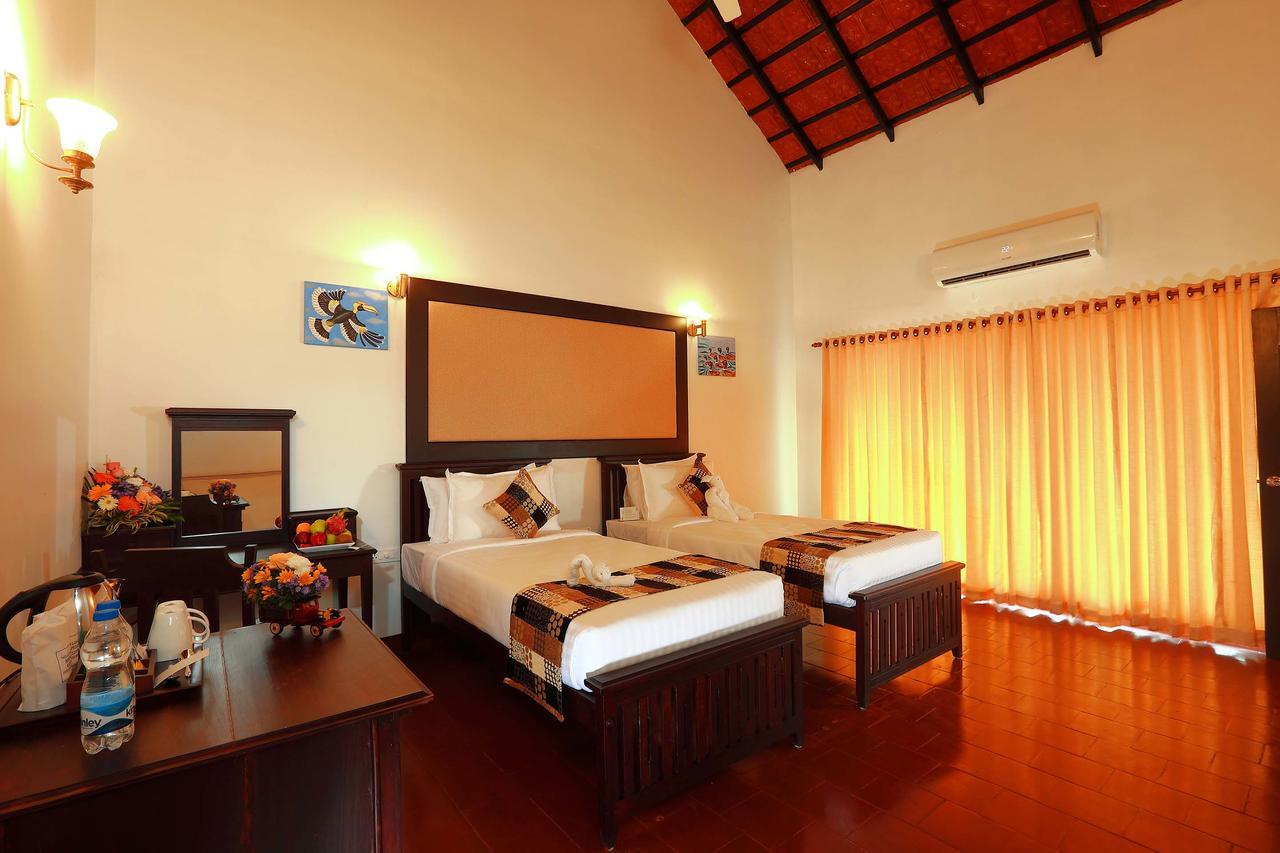 Nihara Resort And Spa Cochin Kochi Εξωτερικό φωτογραφία