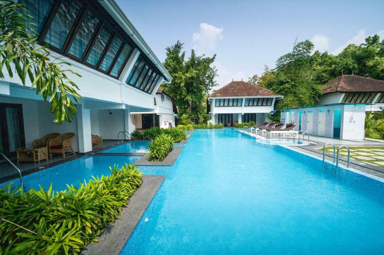 Nihara Resort And Spa Cochin Kochi Εξωτερικό φωτογραφία