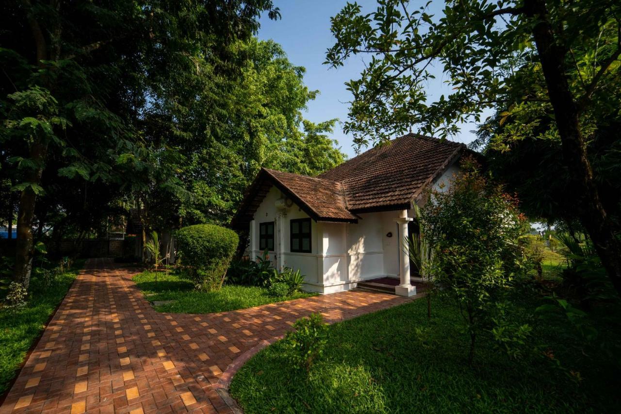 Nihara Resort And Spa Cochin Kochi Εξωτερικό φωτογραφία