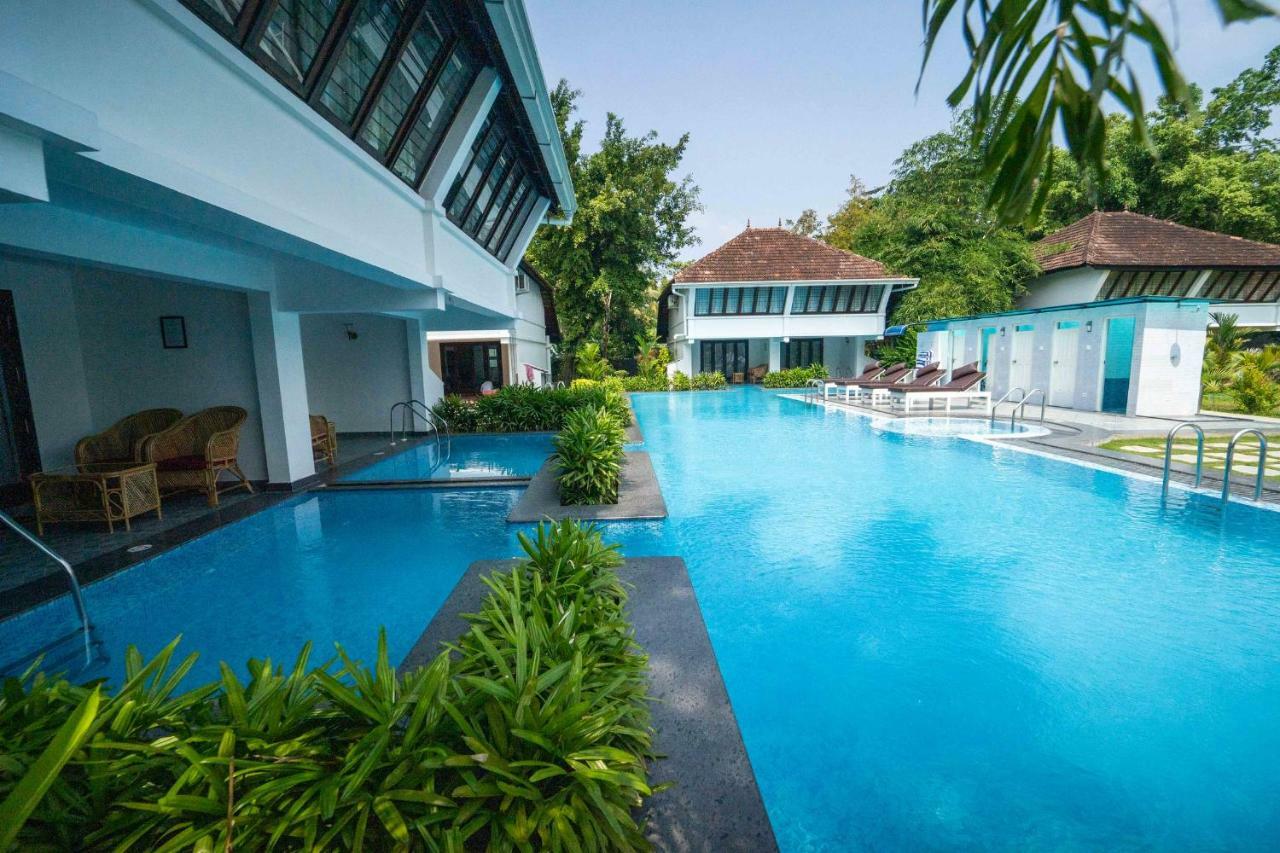 Nihara Resort And Spa Cochin Kochi Εξωτερικό φωτογραφία